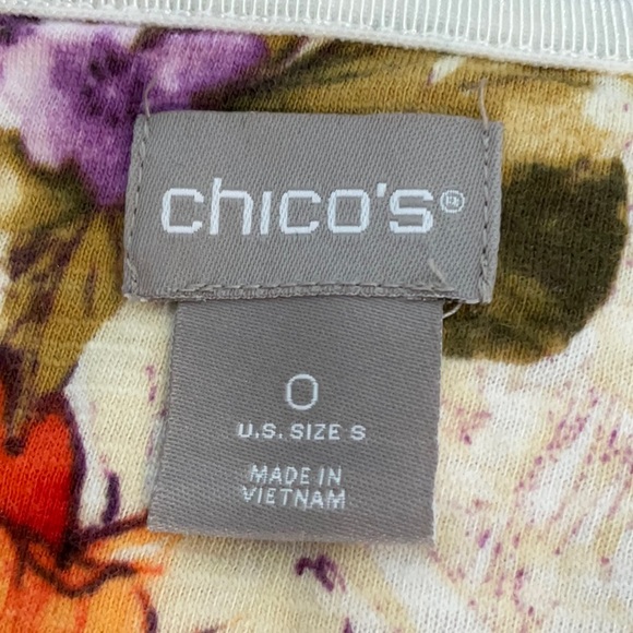 Chico’s Floral Top - Chico’s Size 0 - - Picture 3 of 4